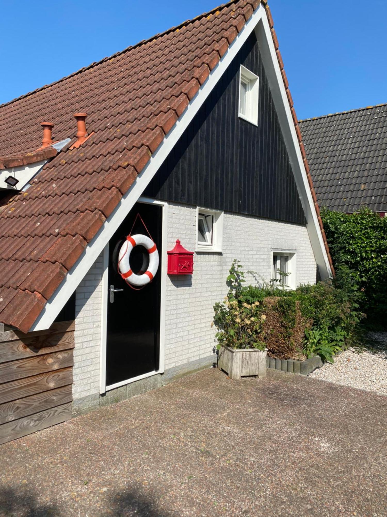 De Lauwersmeer Vogel Mit Eingezaeuntem Garten Anjum Exterior foto